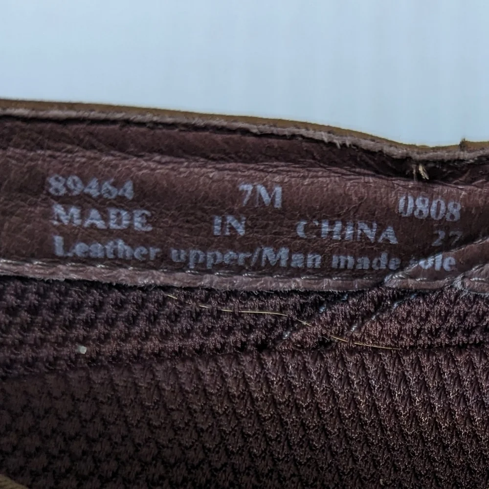 Clark's women's comfort brown suede slipon‎ flats shoes size 7